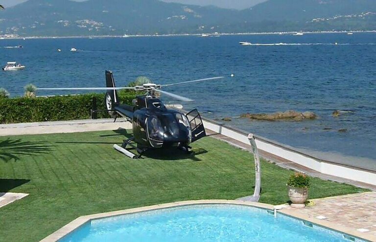 Villas with helipad